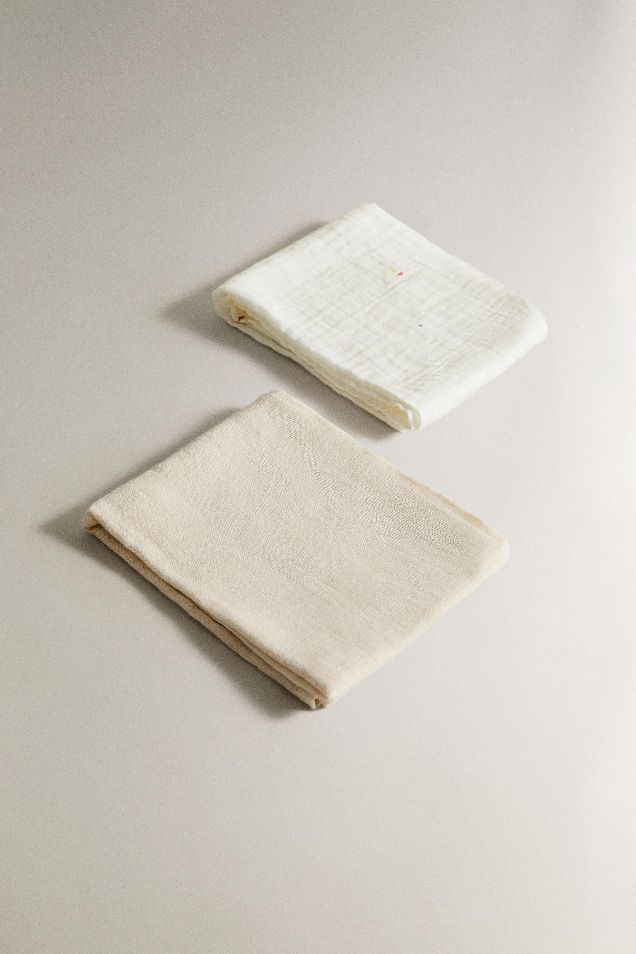 EMBROIDERED BABY MUSLIN CLOTHS (PACK OF 2) — Ecru