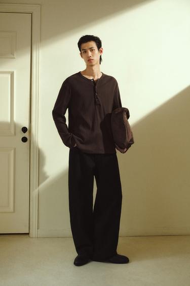 Zara 鈕釦領紋理 T 恤 - 深棕色