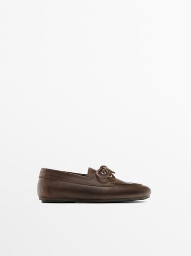 Zapato piel náutico - Marrón de Zara