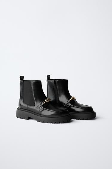 BOTIN ACHAROLADO CORAZÓN - Negro de Zara