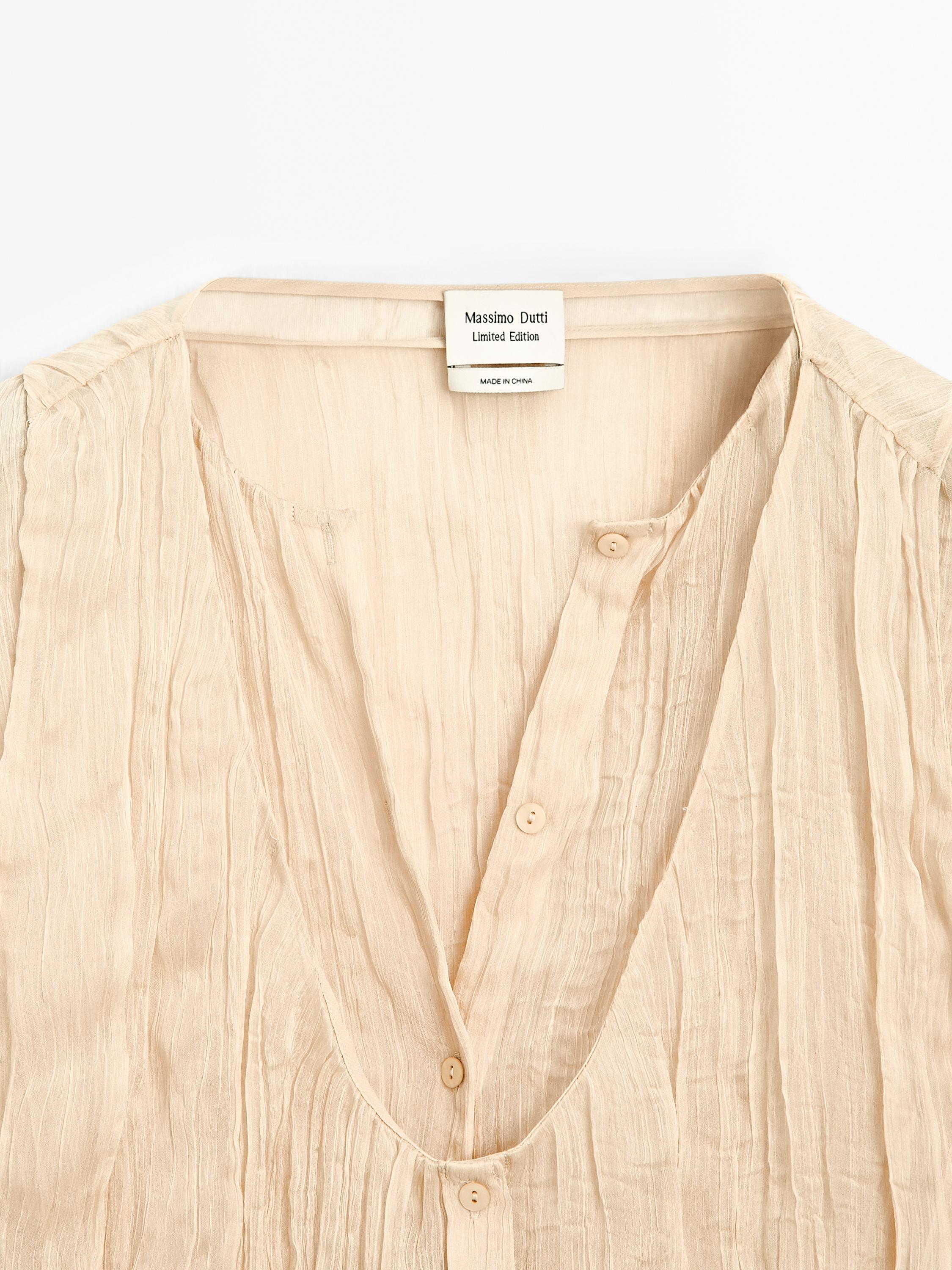 Flowing shirt with pleated detail - Limited Edition