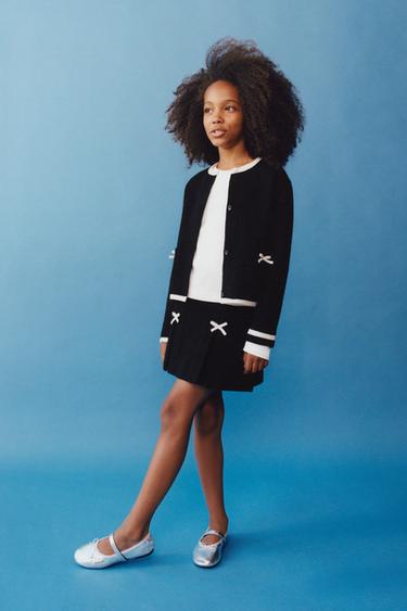 GILET EN MAILLE LACETS - Noir de Zara