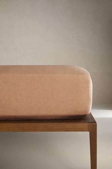 LENZUOLO CON ANGOLI IN LINO SLAVATO | 30 CM DI ALTEZZA (140 G/M²) - cammello di Zara