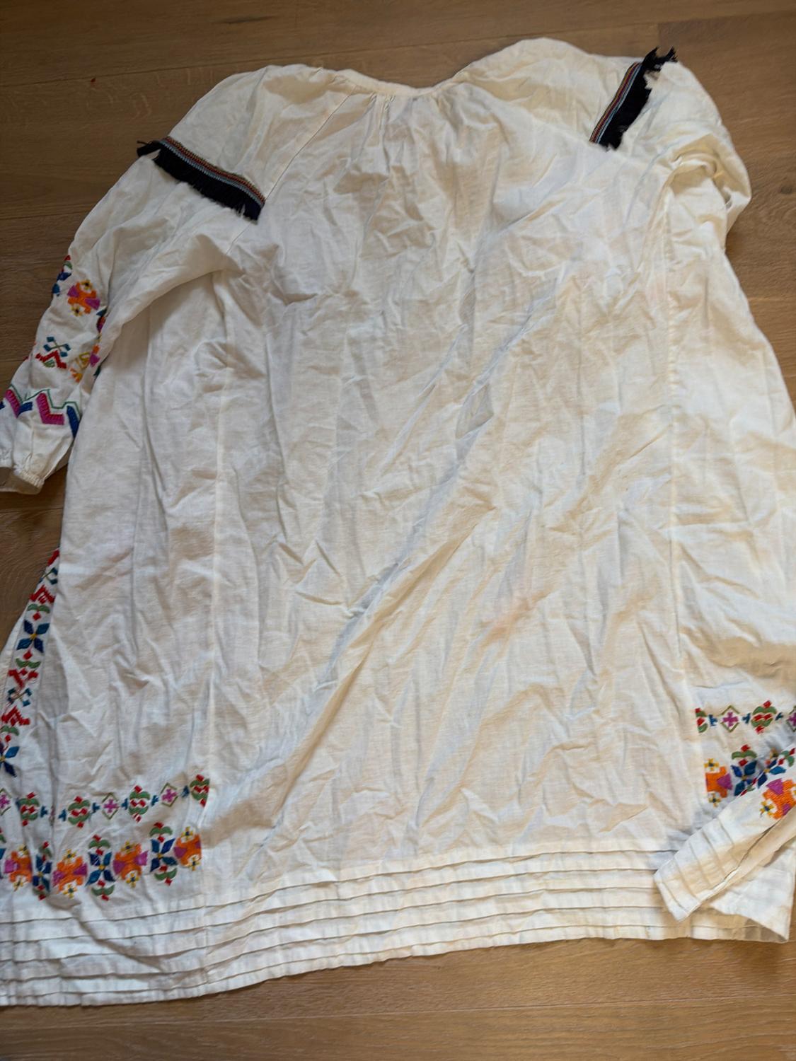 TUNIC WITH COLOURFUL EMBROIDERY - Image 3