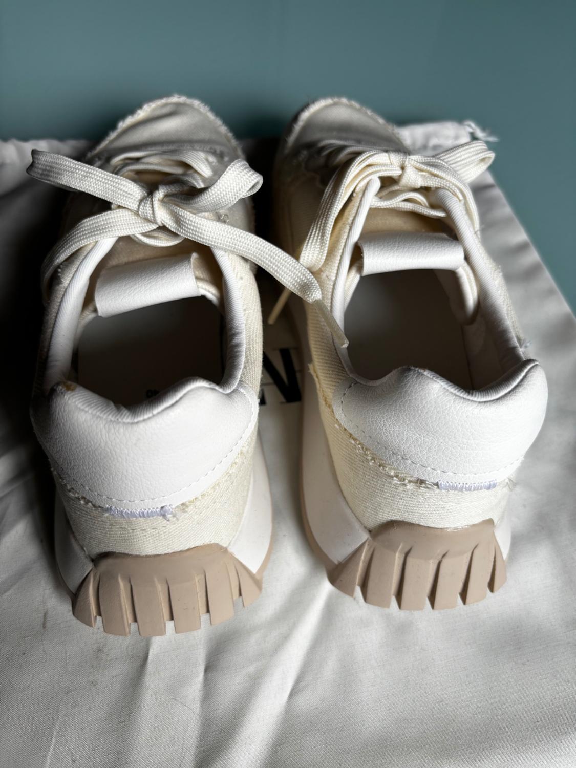 FABRIC RUNNING TRAINERS - Image 4
