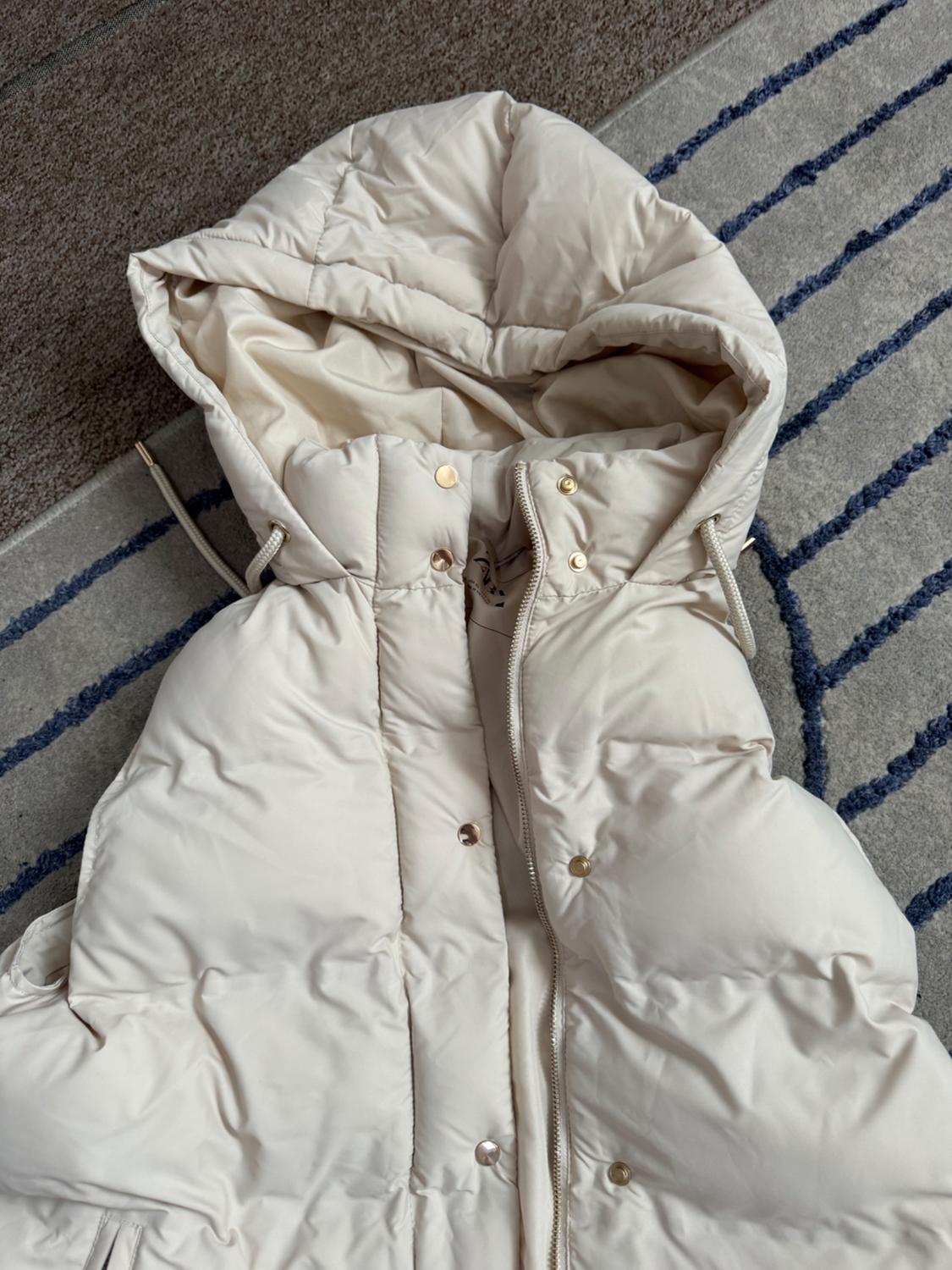 QUILTED GILET WITH HOOD - Image 3