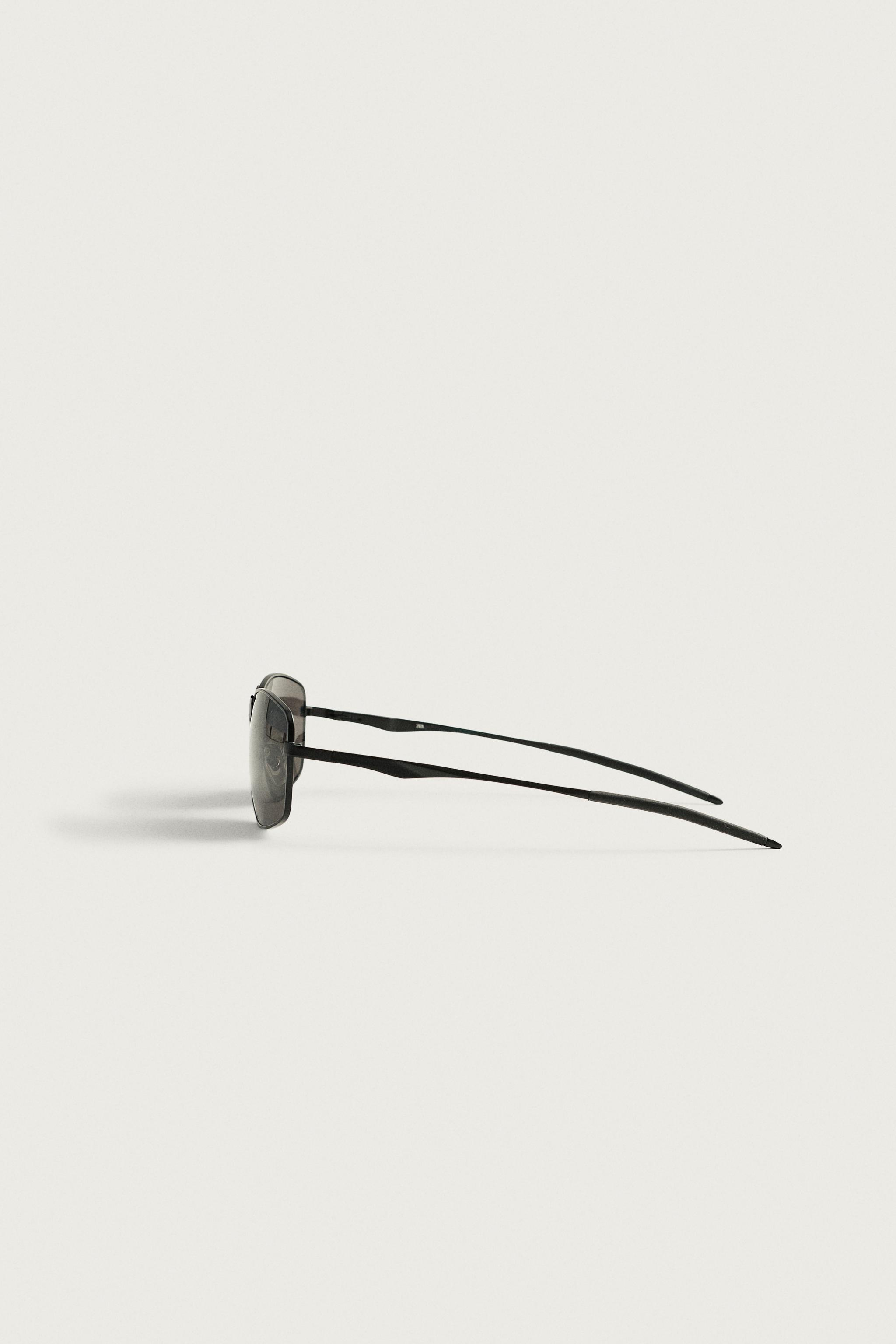 OVAL SUNGLASSES