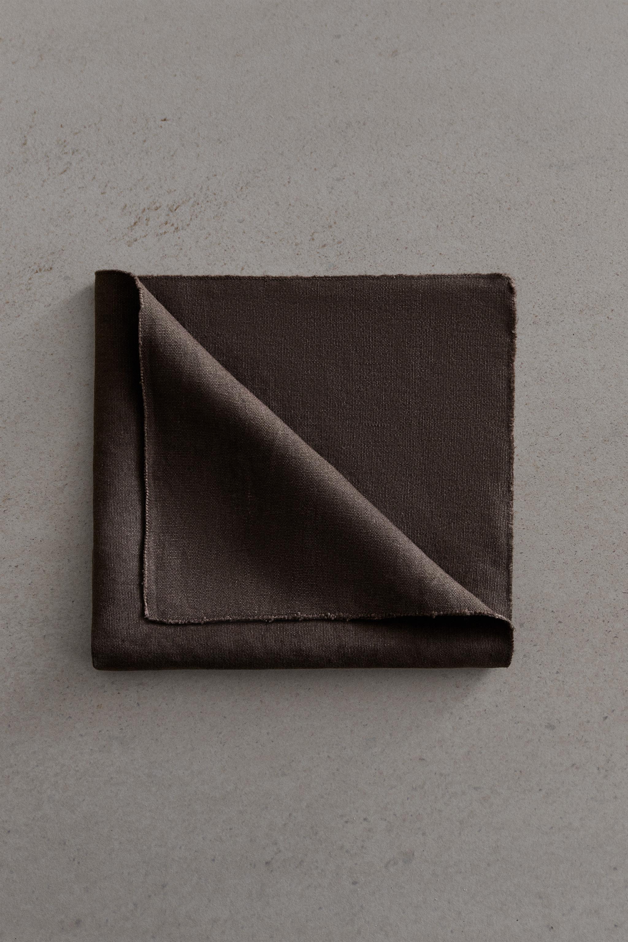 NAPKIN 01