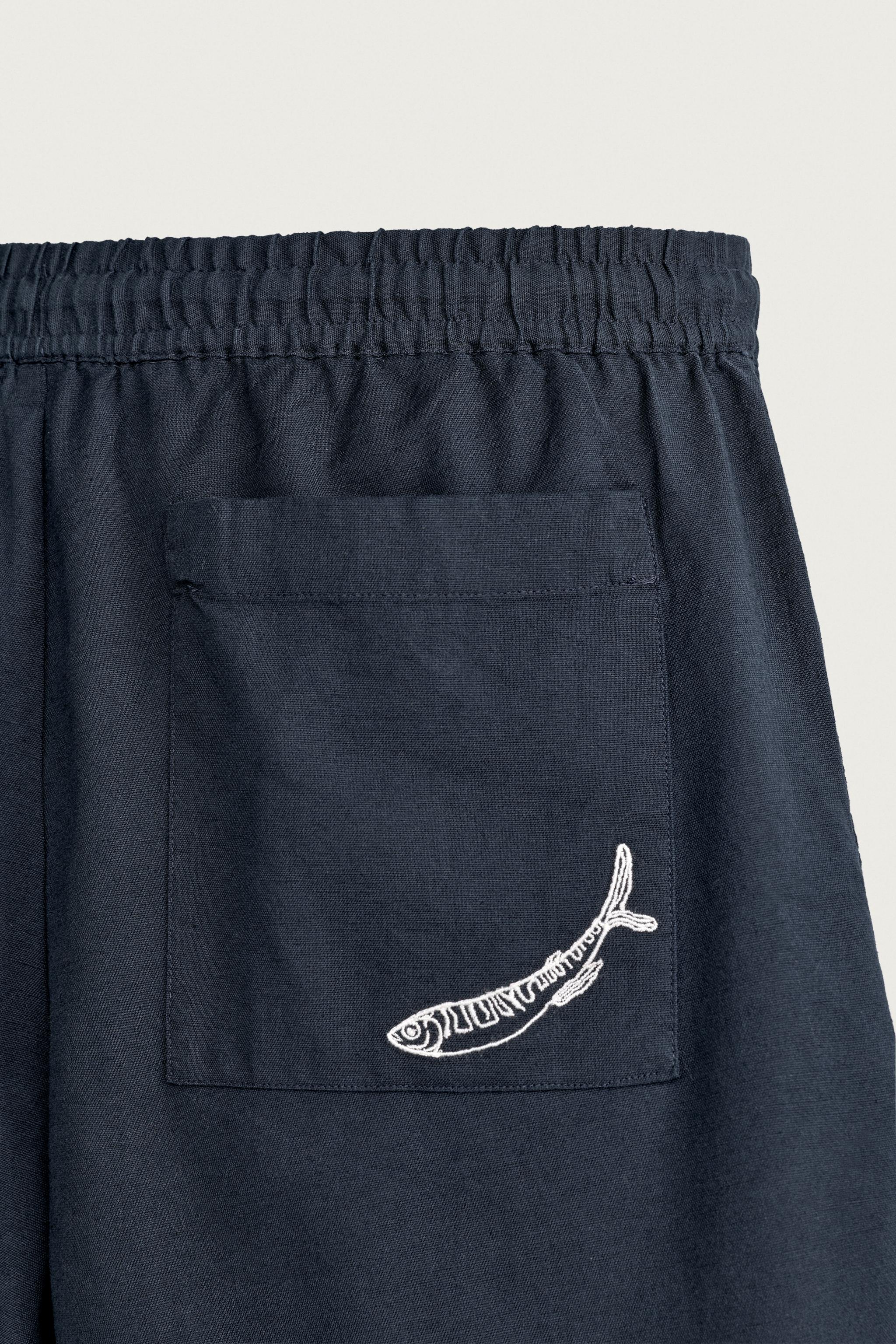 FISH EMBROIDERY SHORTS
