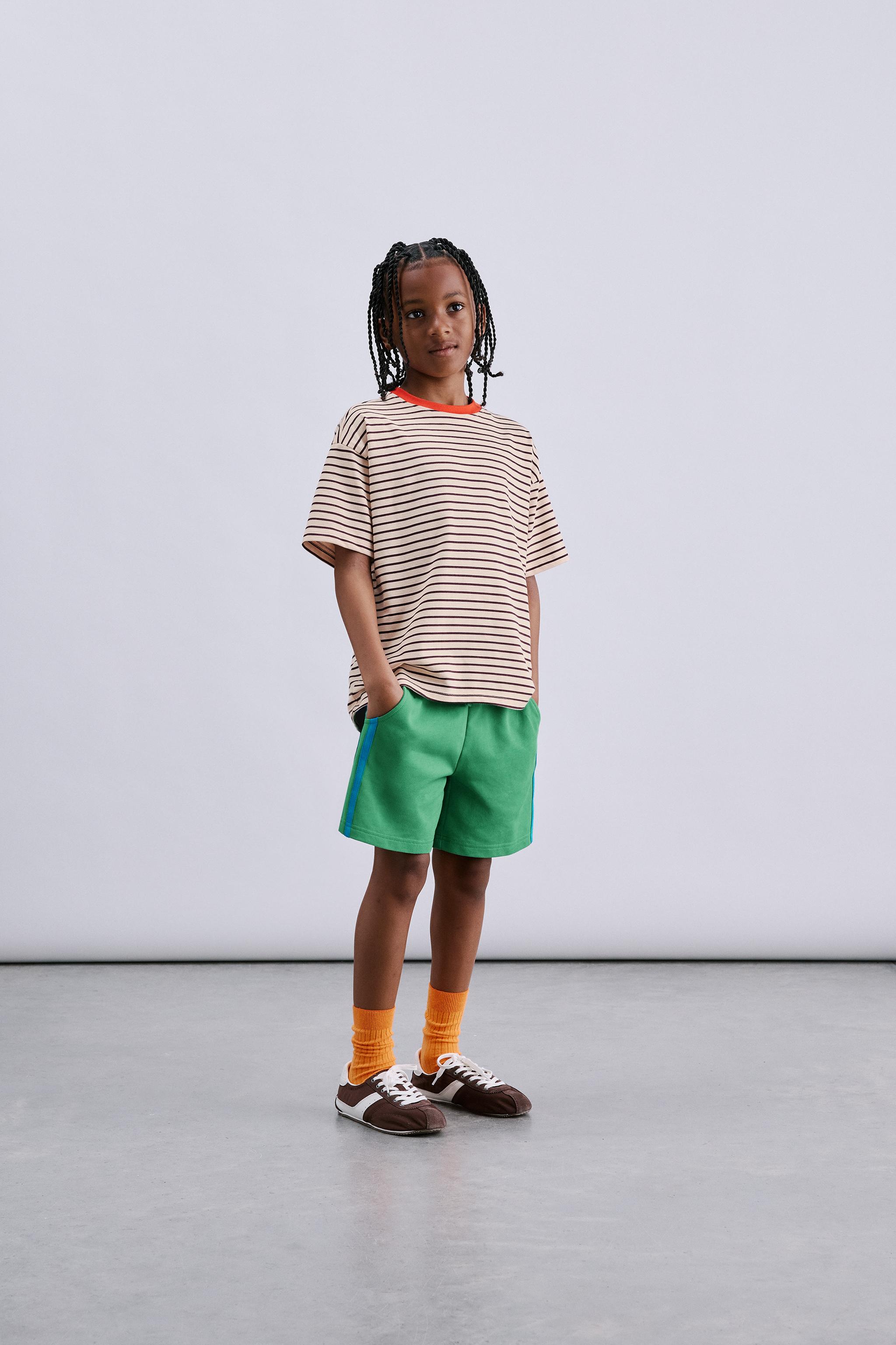 SIDE STRIPE BERMUDA SHORTS — Green
