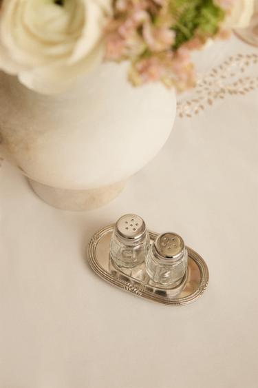 SET SALERO Y PIMENTERO BANDEJA - Acero de Zara