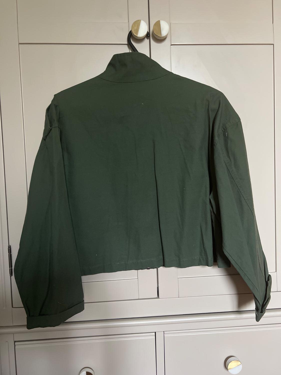CROPPED JACKET WITH POCKETS - Image 3
