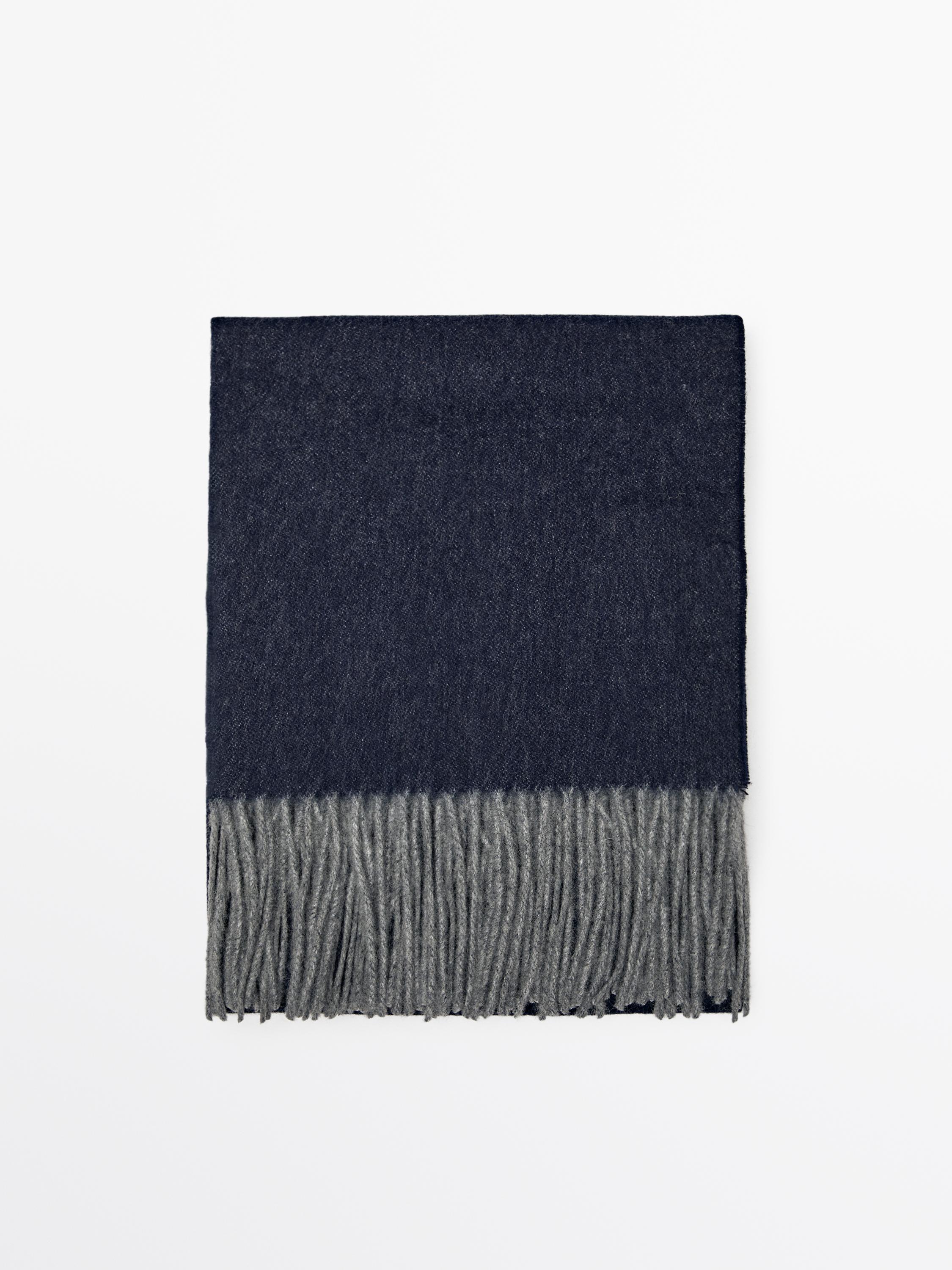100% wool double-faced scarf