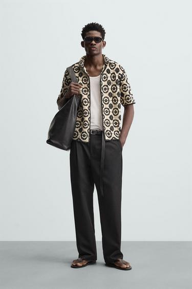 CAMISA COM TEXTURA DE CROCHÊ - Branco / Preto da Zara - Imagem 0