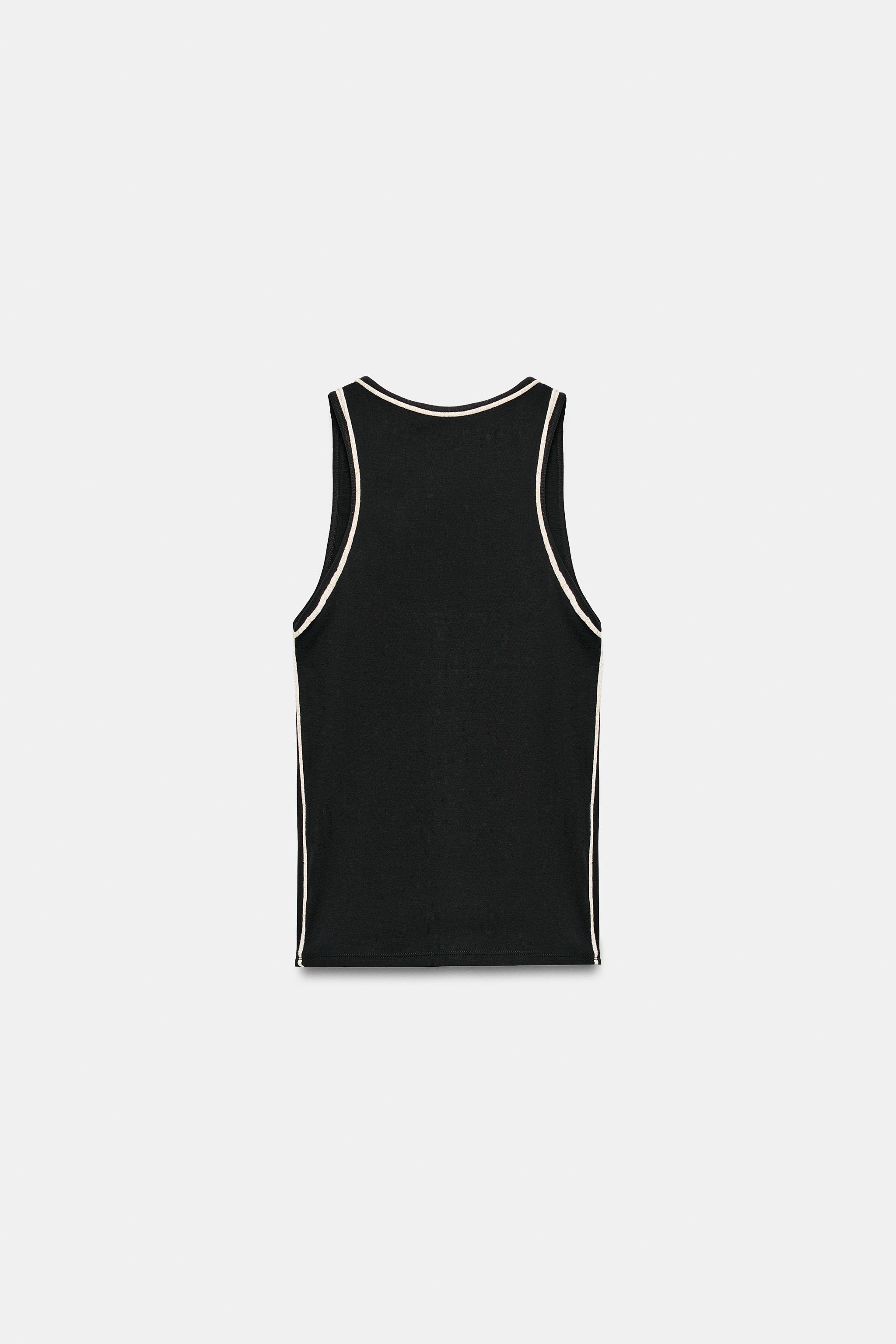 CONTRAST TRIM TOP