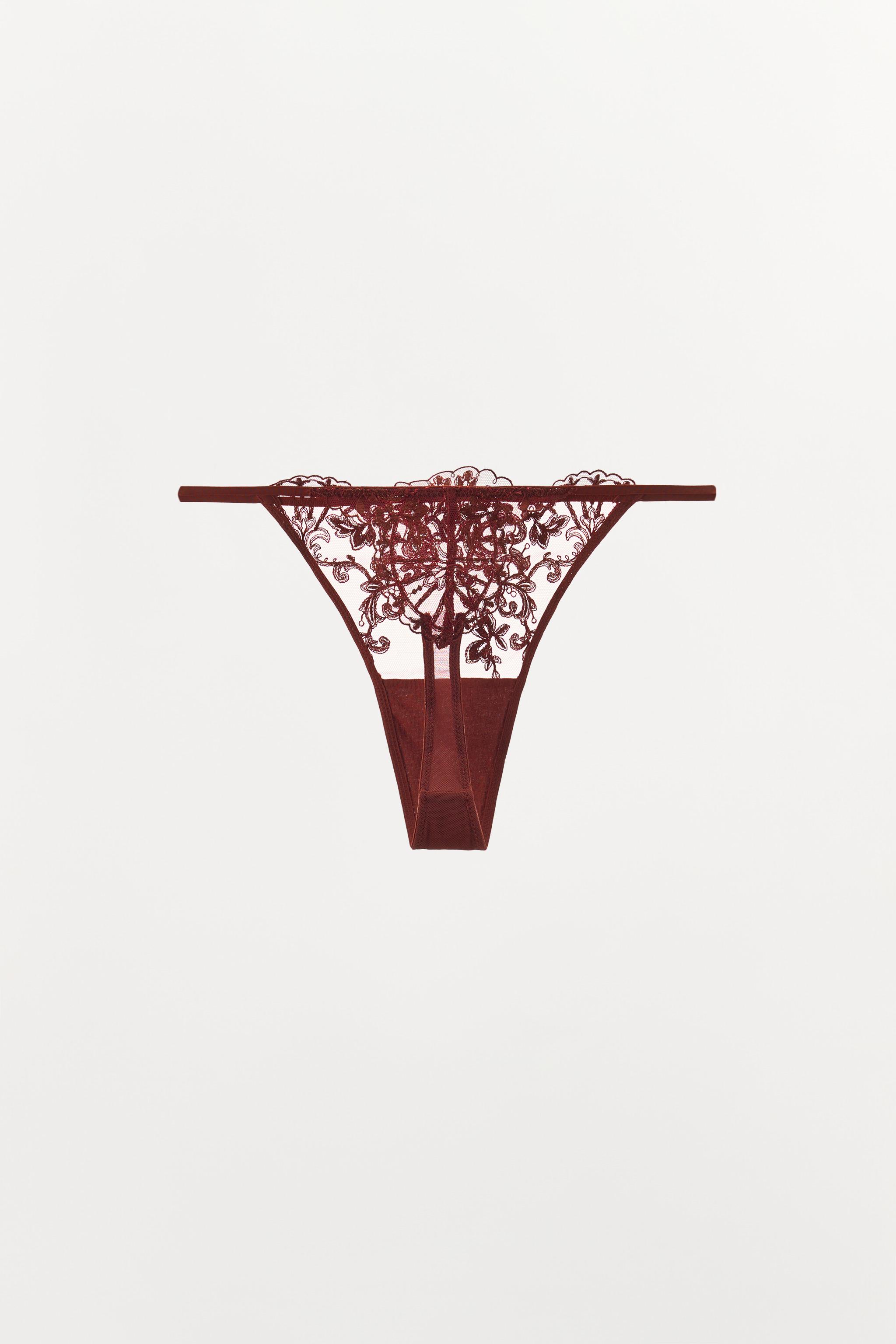 EMBROIDERED LACE THONG