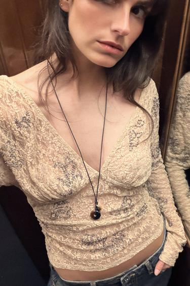 TOP BRODÉ AVEC FANTAISIE - Beige de Zara - Image 3