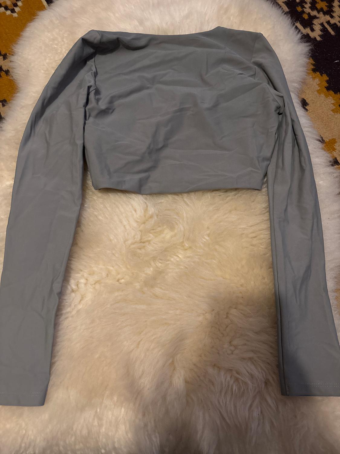 CROPPED STRETCH TOP - Image 2