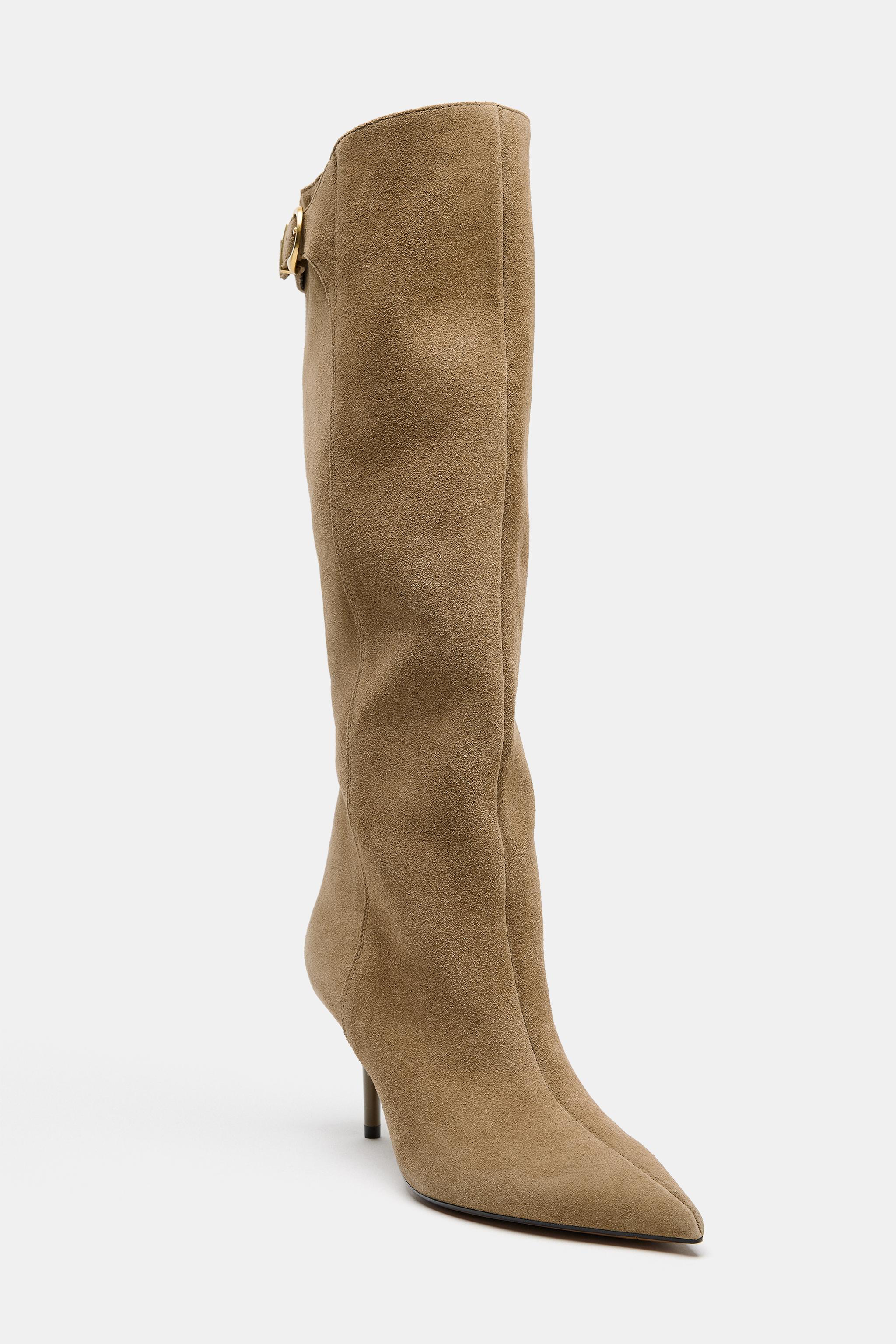 BOTTES EN CROÛTE DE CUIR À TALONS ET BOUCLE