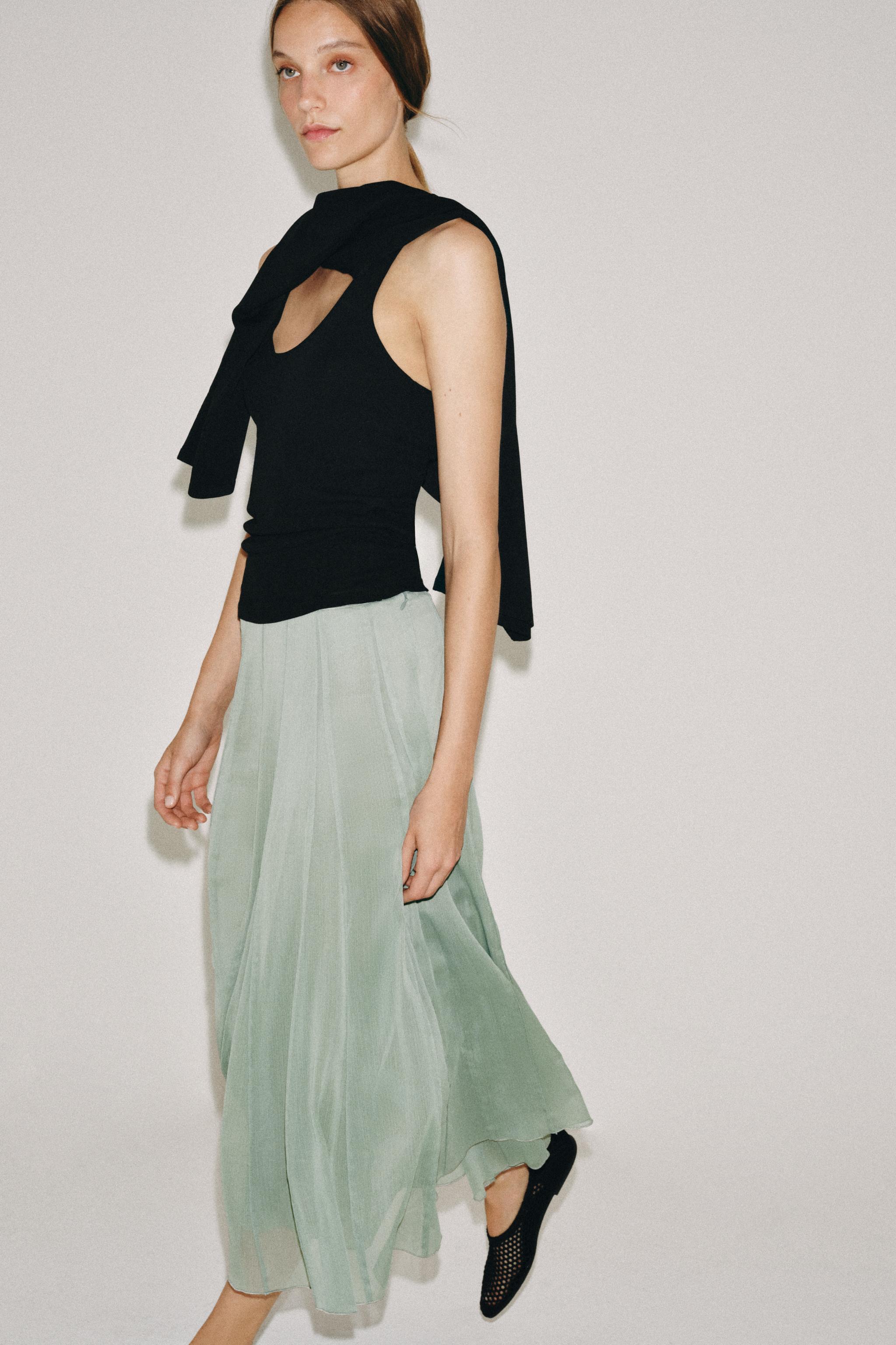 【完売品】ZARA ZWコレクション構造ミディ丈スカート ZARA - ZARA ZW COLLECTION パフミディスカートの通販 by はなゆき