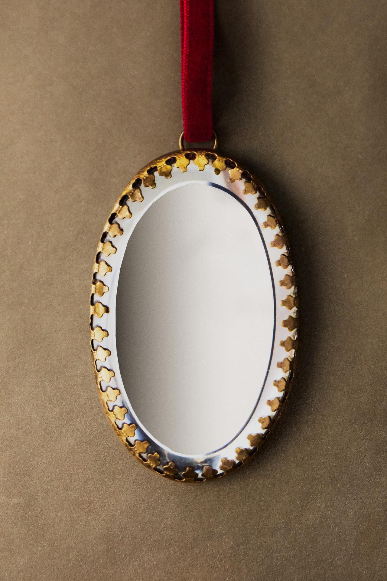 OVAL MIRRORED CHRISTMAS TREE DECORATION — Golden