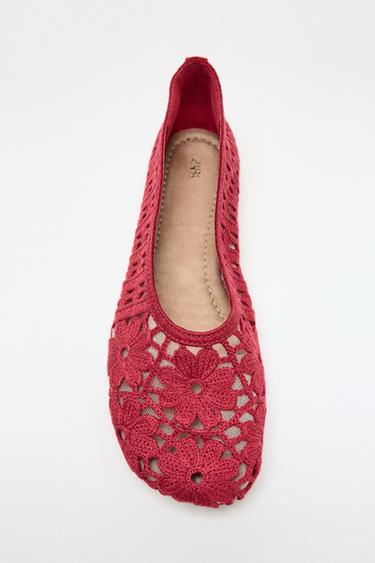 BALLARINA DE CROXET AMB FLORS - Vermell de Zara