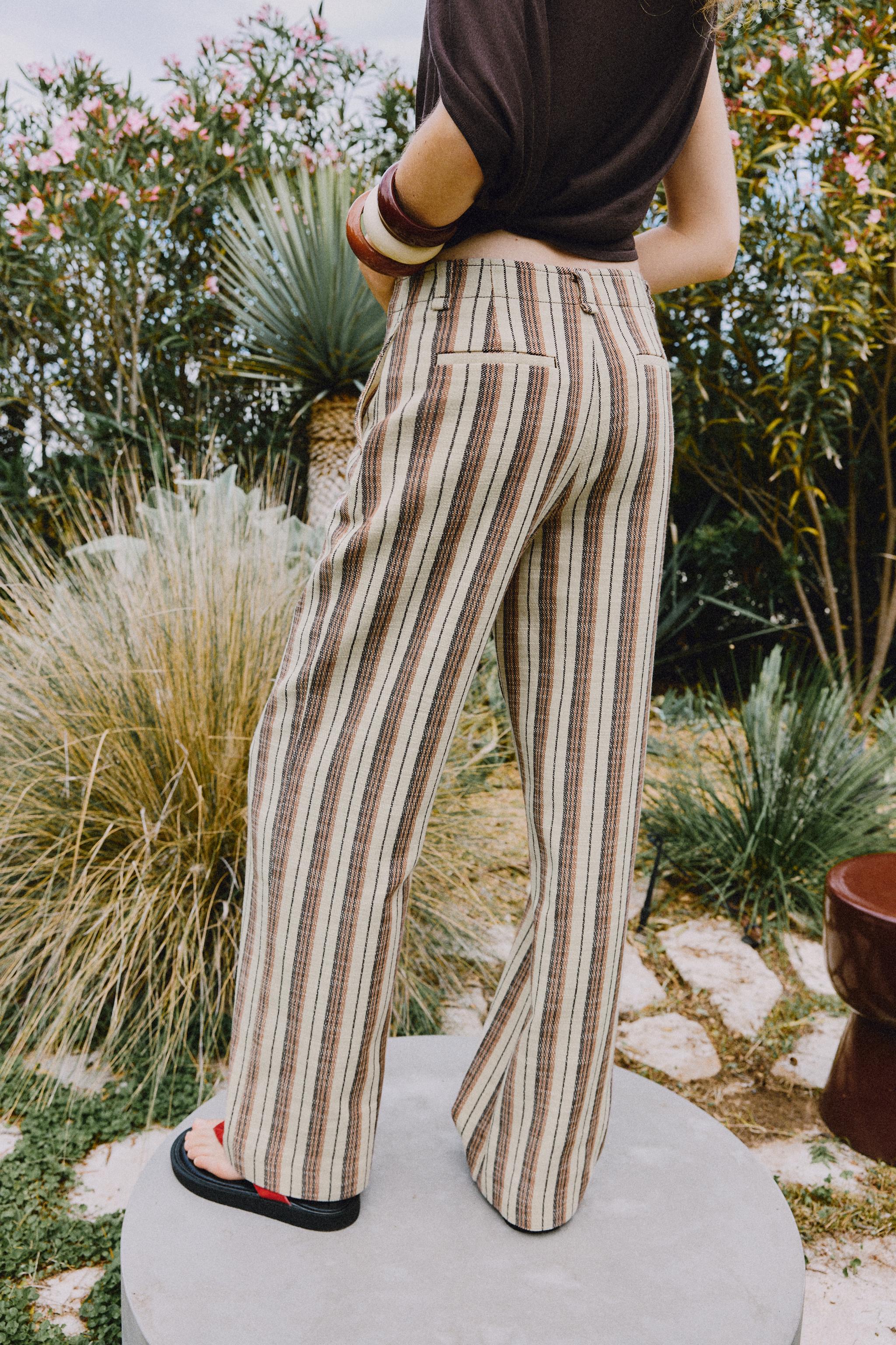 STRIPED STRAIGHT LEG PANTS