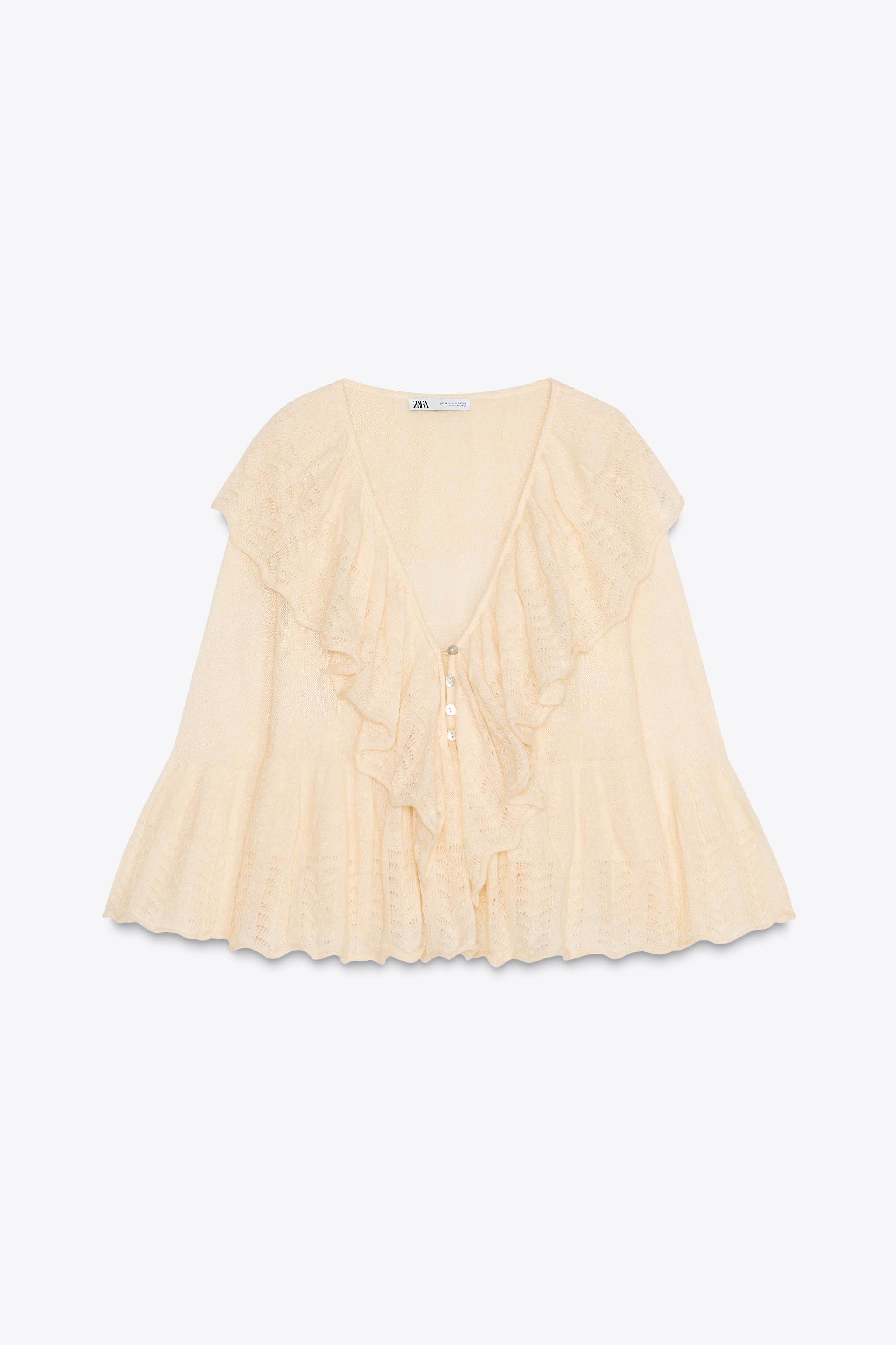 RUFFLED KNIT TOP