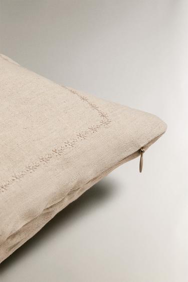 HOUSSE DE COUSSIN ÉDREDON LIN MATELASSÉ POIS - Beige clair de Zara - Image 4
