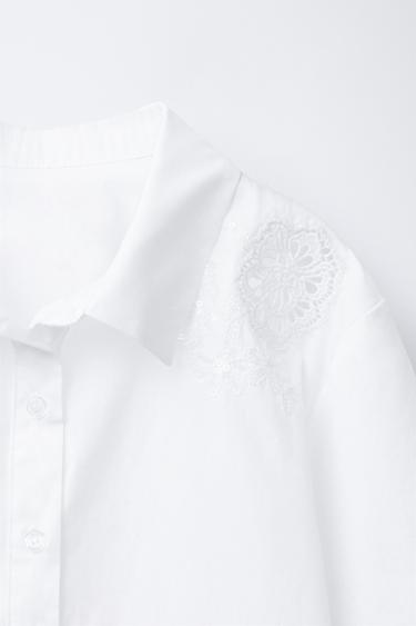 CHEMISE EN POPELINE À FLEUR BRODÉE - Blanc de Zara - Image 2