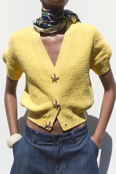 STRICKJACKE MIT STERNKNÖPFEN - Gelb von Zara