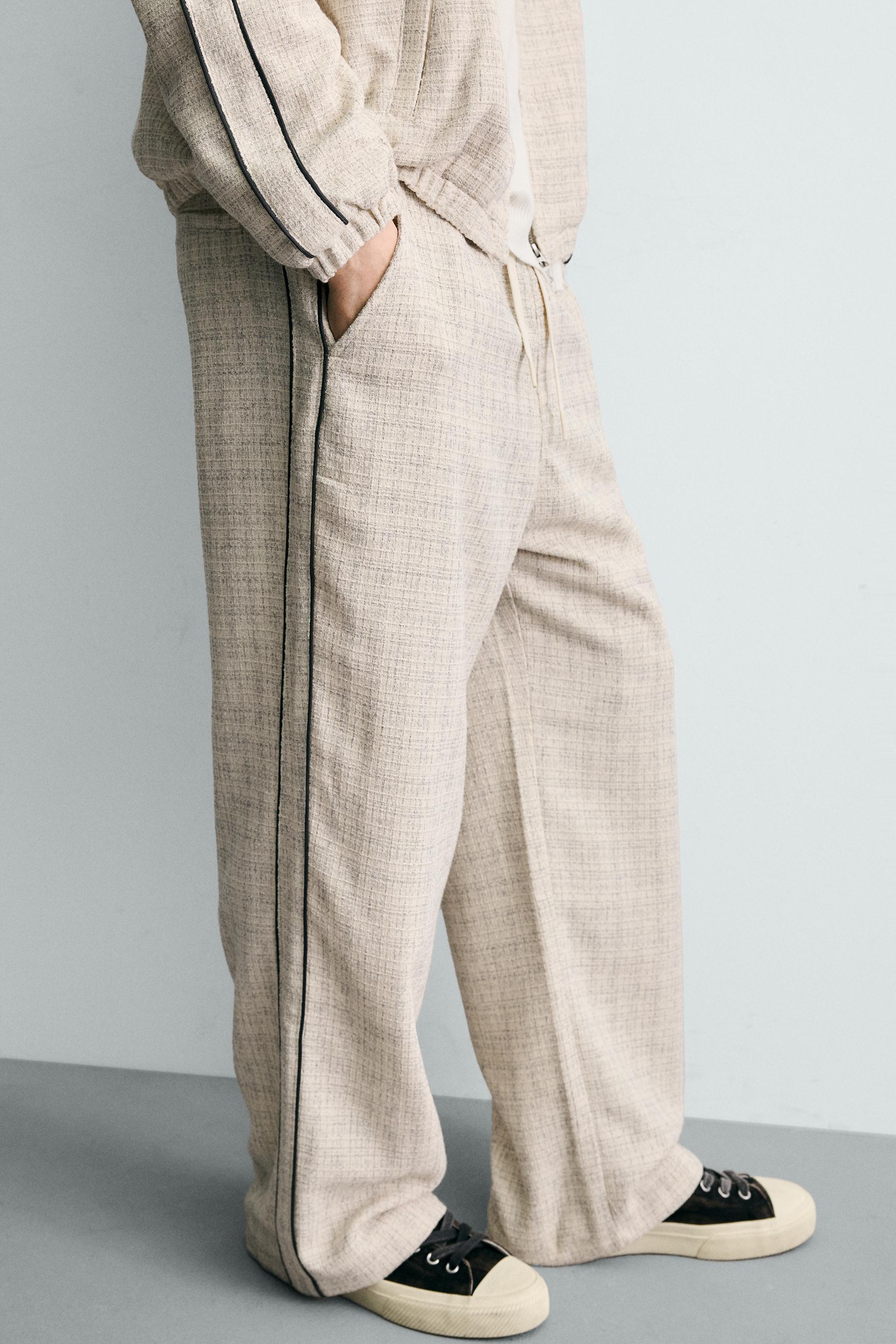 CONTRAST STRIPE TEXTURED JOGGER PANTS