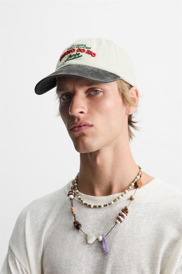 GORRA BORDADO CONTRASTE - Crudo de Zara - Imagen 0