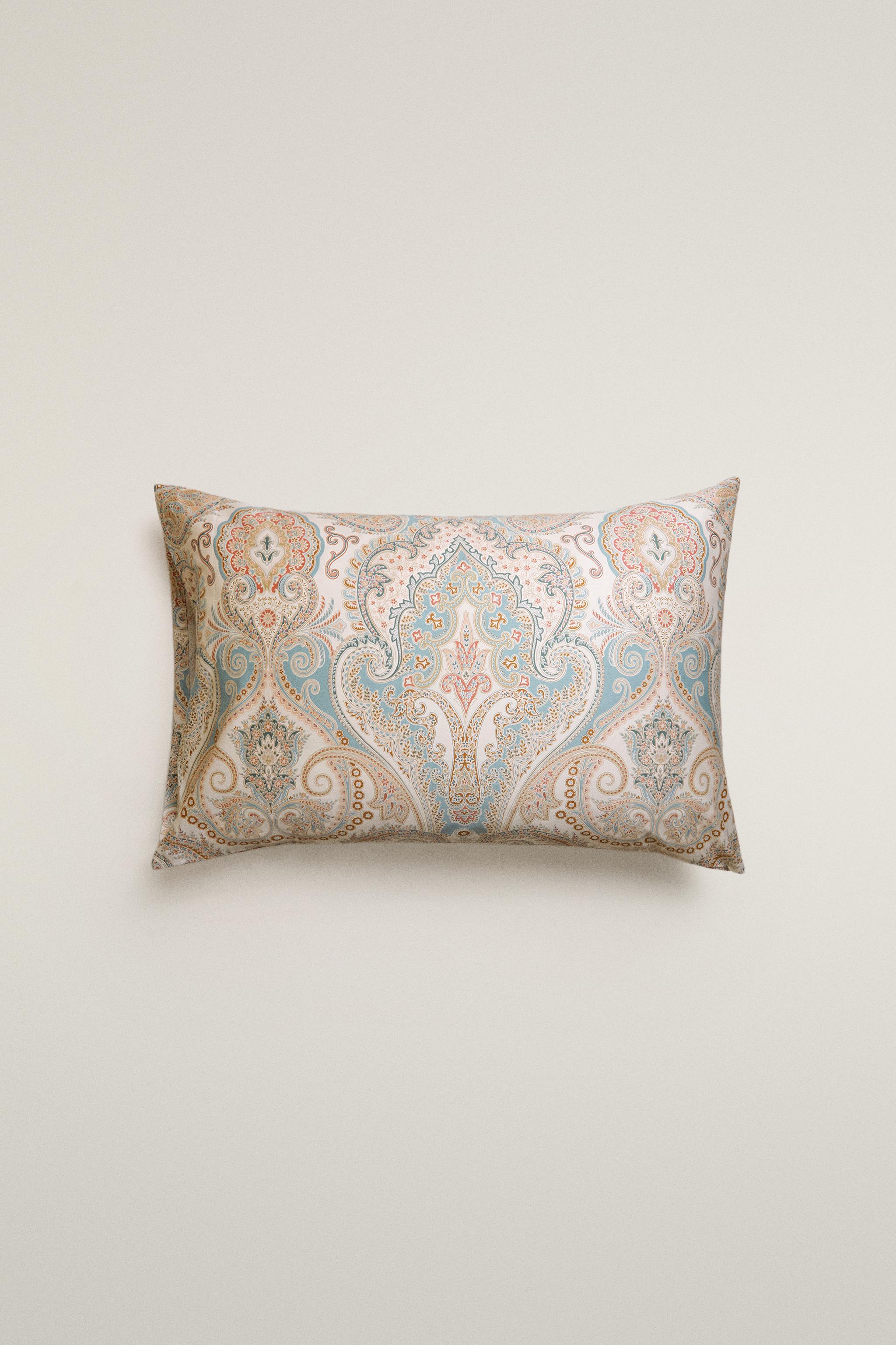 TAIE D’OREILLER SATIN PAISLEY