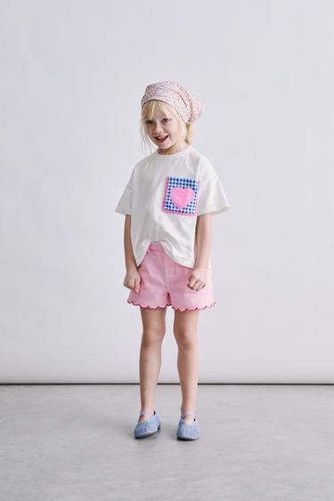 БЕРМУДЫ MOM FIT ИЗ САРЖИ С ВОЛНИСТЫМ КРАЕМ — РОЗОВЫЙ от Zara