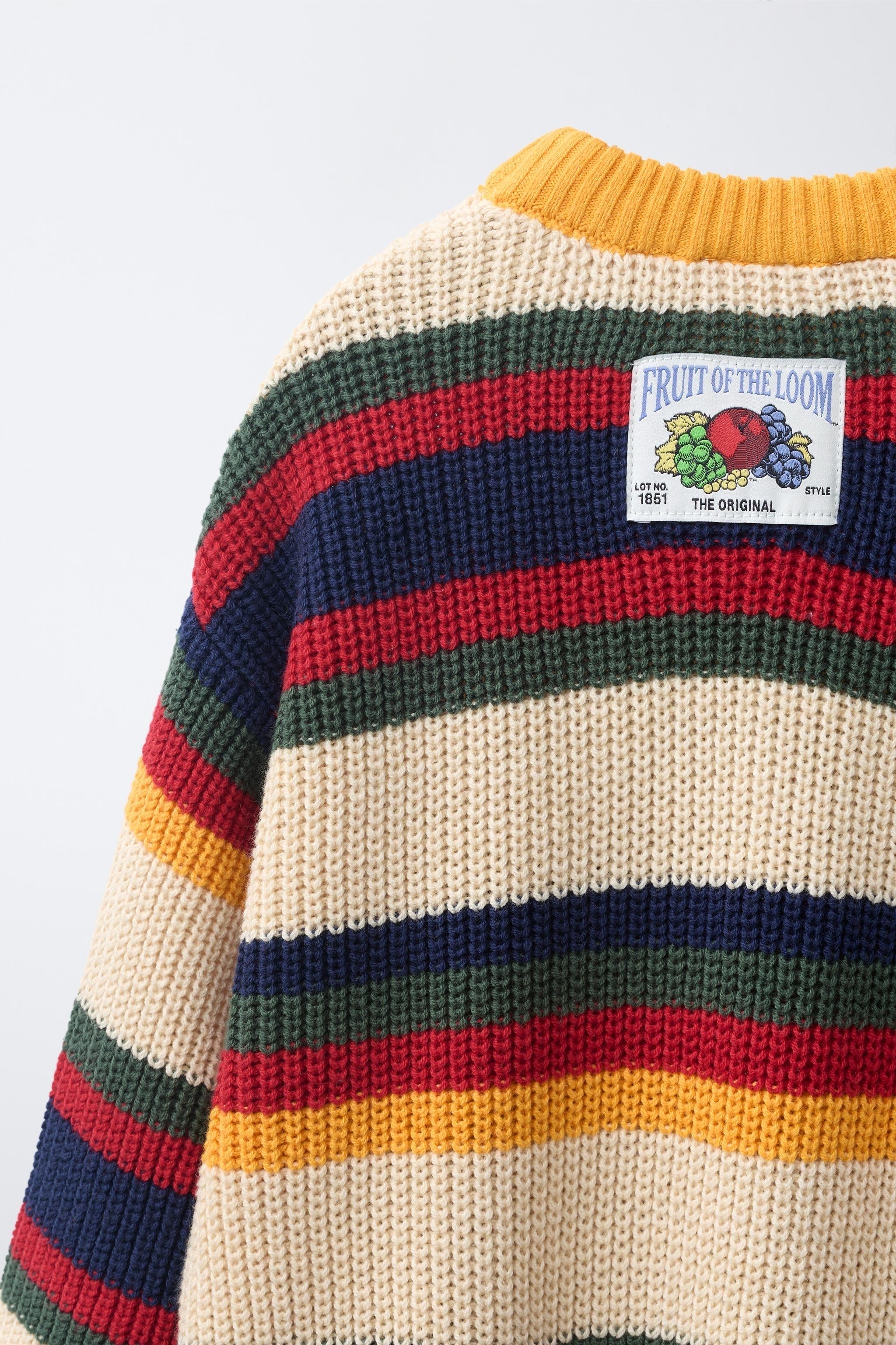 PULL EN MAILLE À RAYURES ET ÉTIQUETTE FRUIT OF THE LOOM™