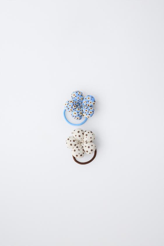 2-PACK OF PADDED FLOWER SCRUNCHIES - Ecru by Zara - Image 0