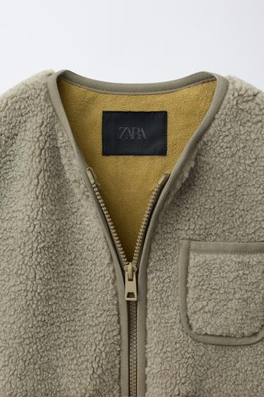 GILET EN PEAU LAINÉE SNOOPY PEANUTS™ - Beige clair de Zara - Image 3