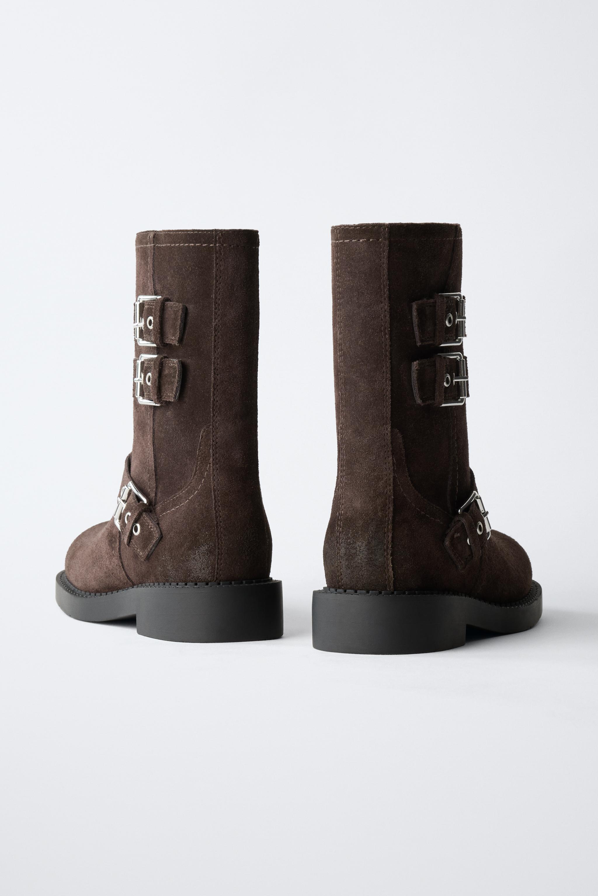 BUCKLED LEATHER BOOTS