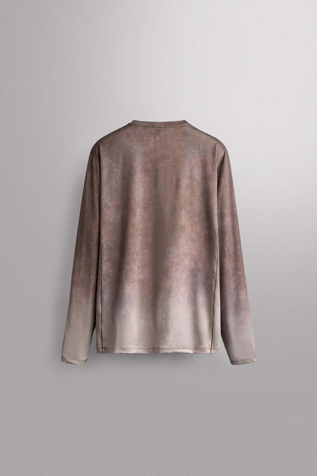 GRADIENT TECHNICAL RUNNING T-SHIRT — Burgundy
