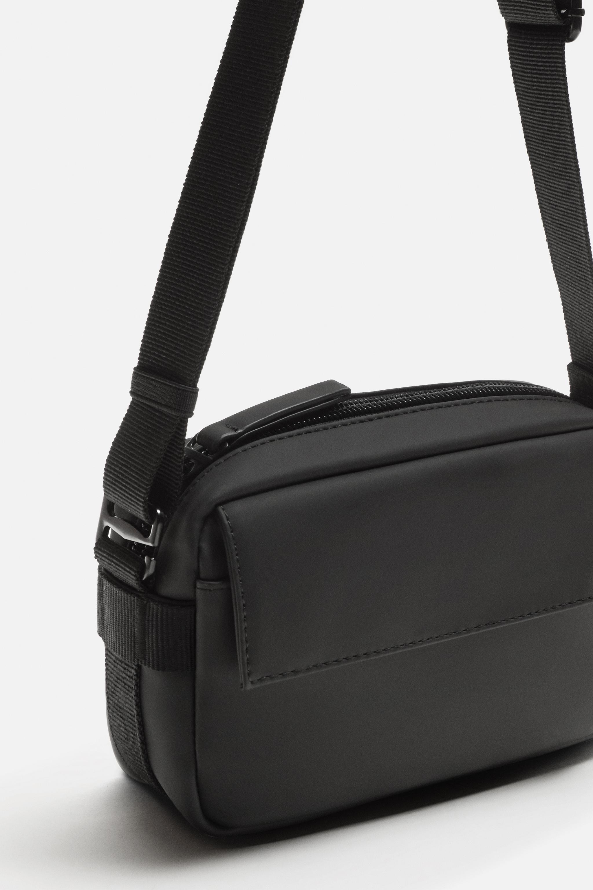 ラバークロスボディバッグ - ブラック | ZARA Japan / 日本