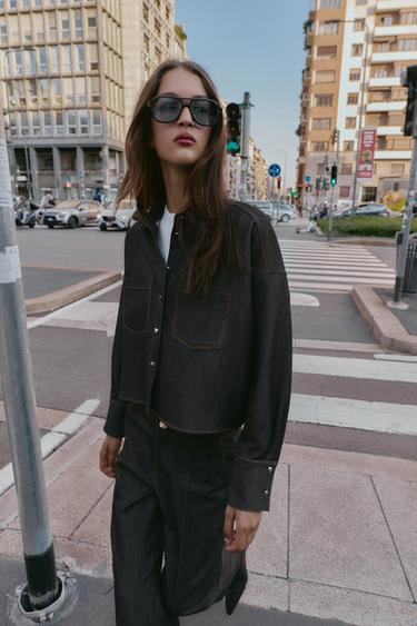 CAMISA OVERSIZE PESPUNTES CONTRASTE - Negro de Zara