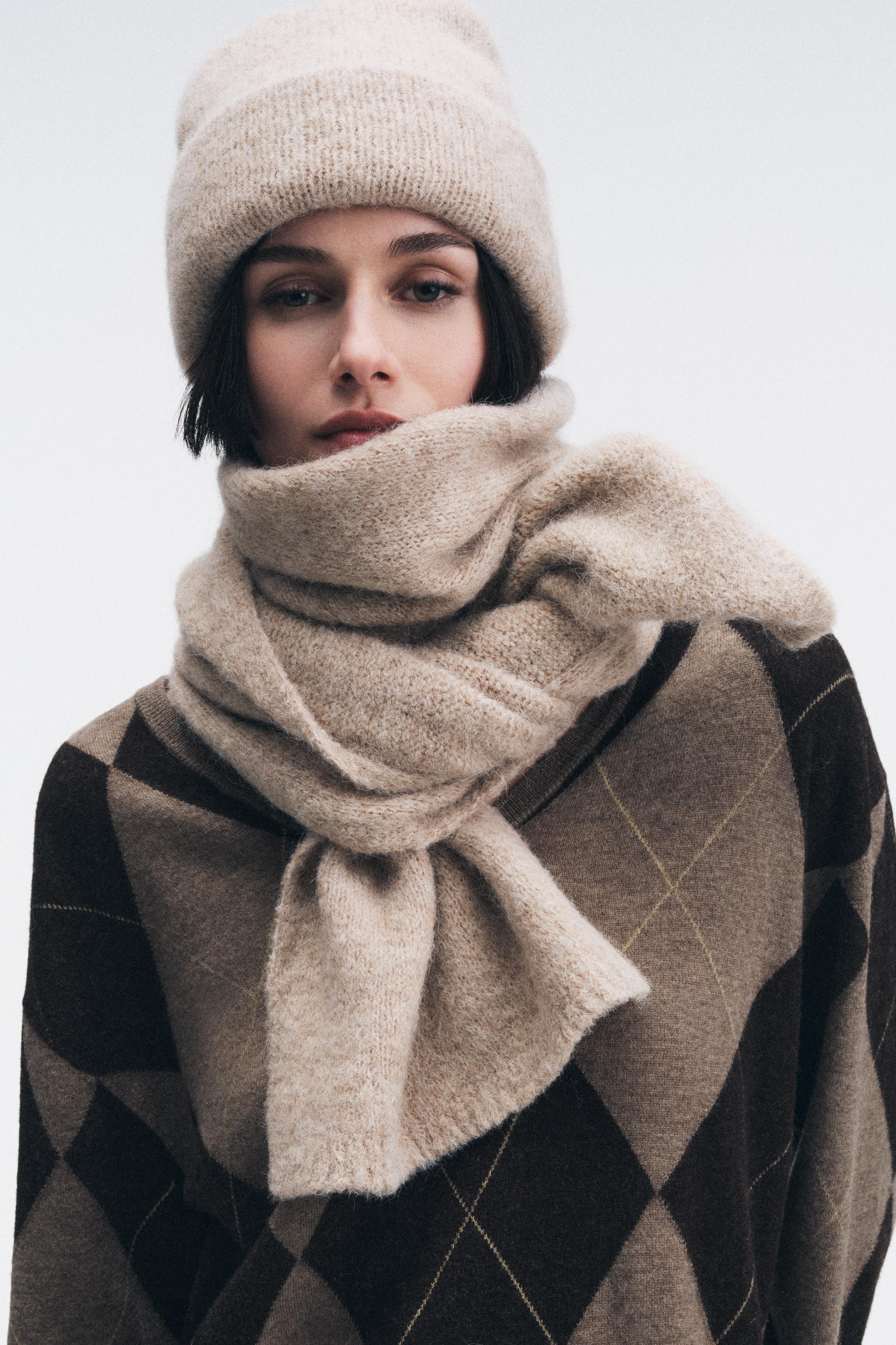 ÉCHARPE UNIE EN MAILLE