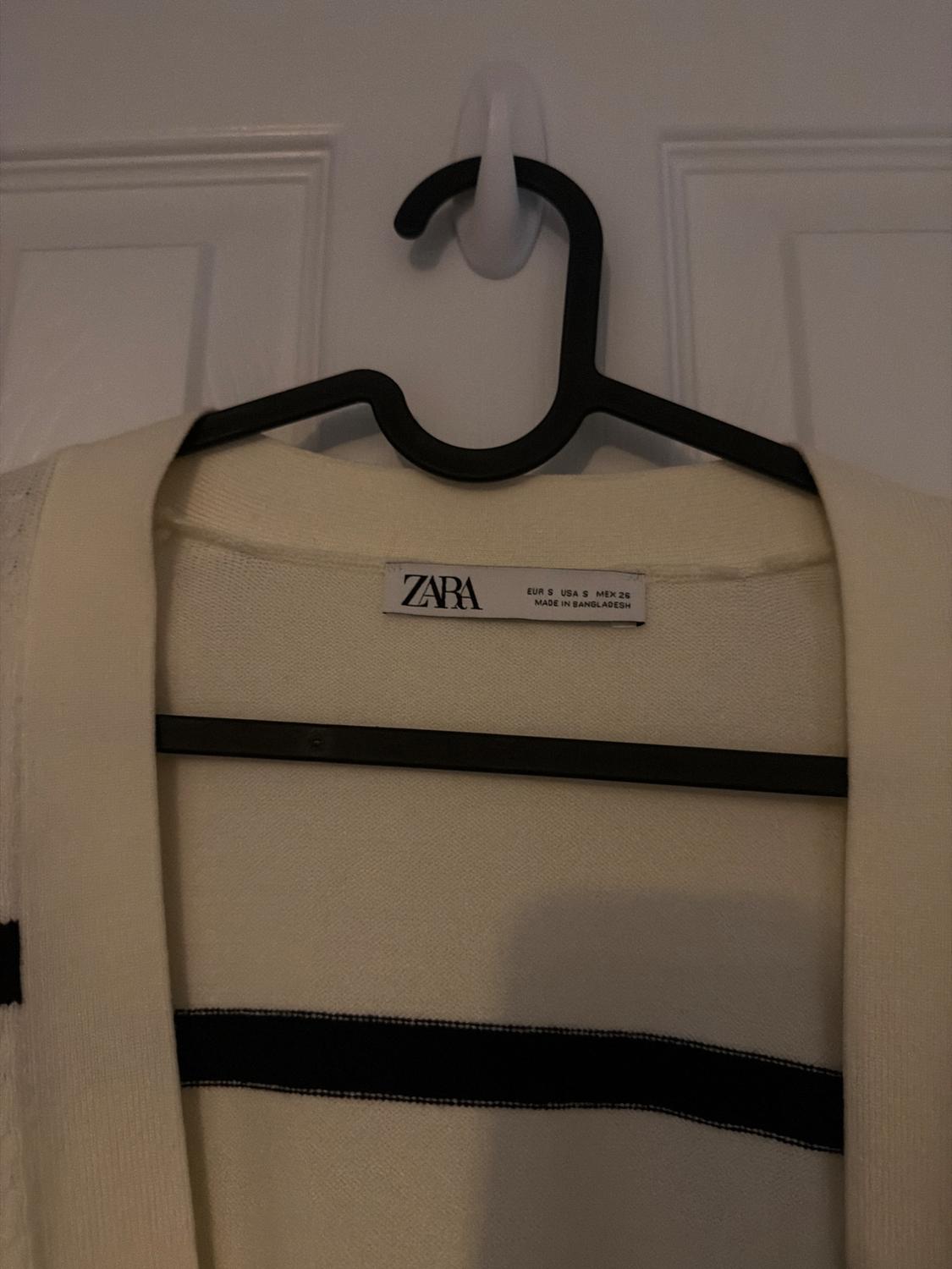 V-NECK KNIT CARDIGAN - Image 3
