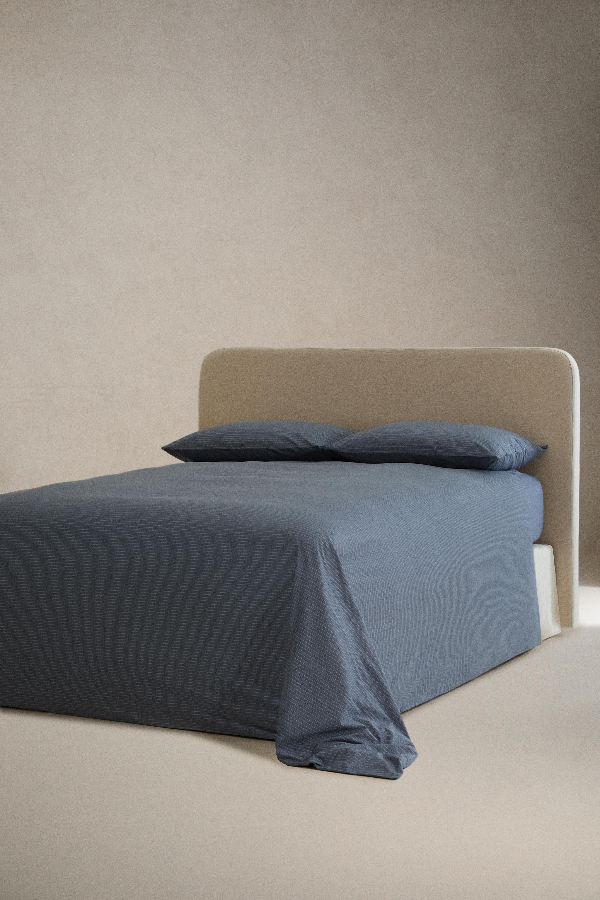 COTTON FITTED SHEET — Mid-blue