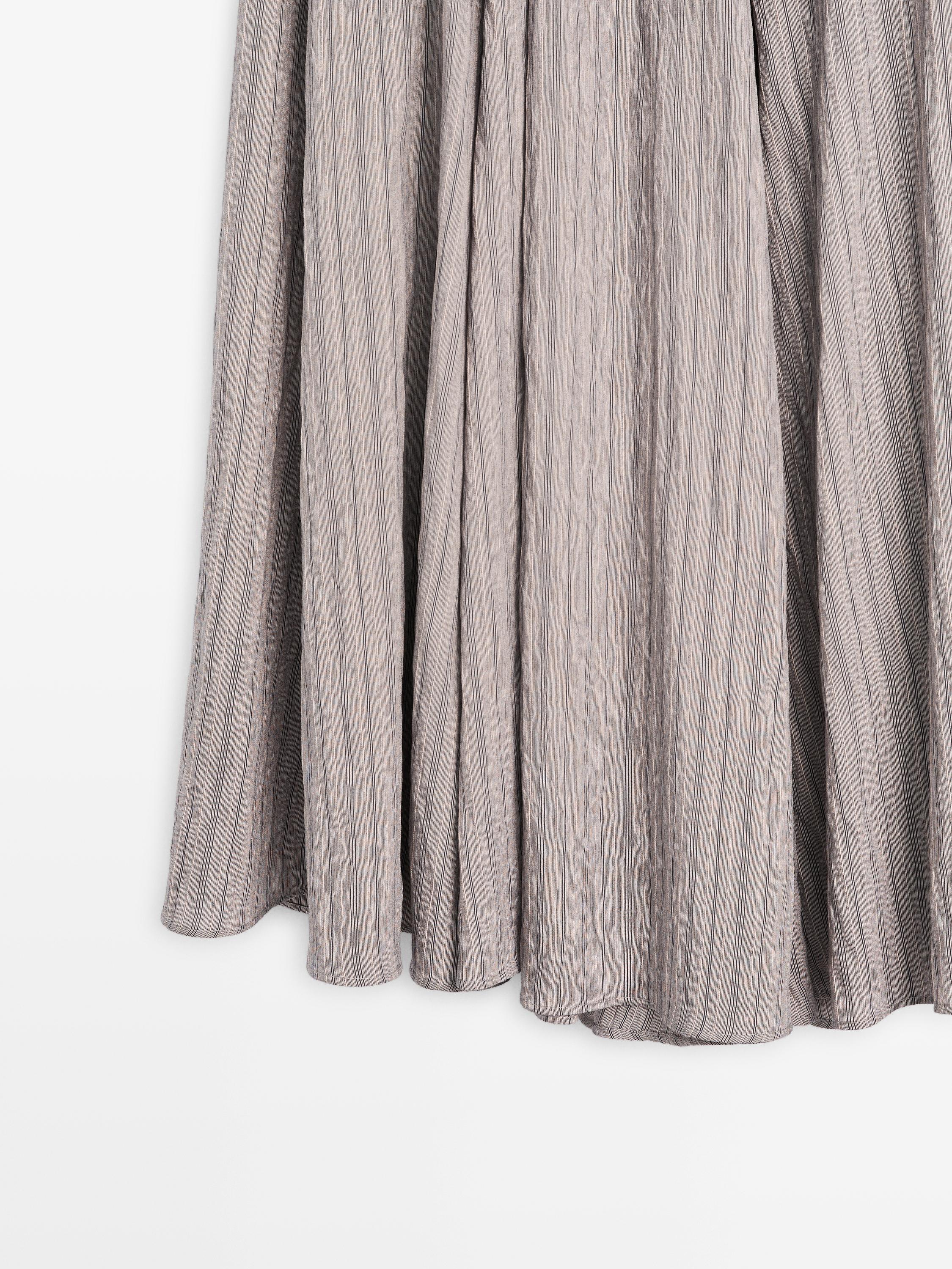 Jupe midi ample à rayures
