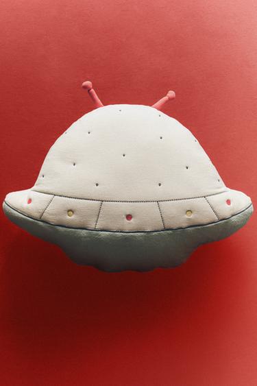 CHILDREN'S SPACESHIP CUSHION - Multicoloured by Zara