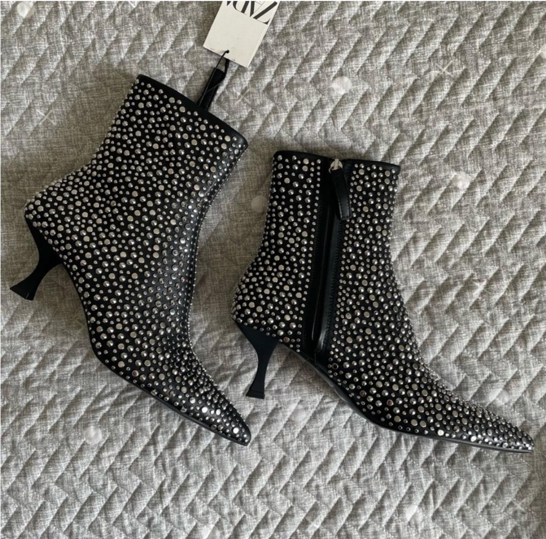 STUDDED HIGH HEEL ANKLE BOOTS - Image 2