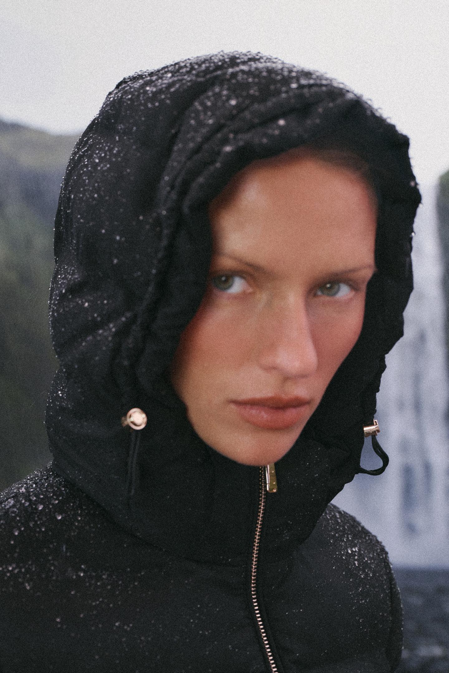 Женская ветровка Zara Water-Repellent Windproof Padded Anorak, цвет: Чёрный