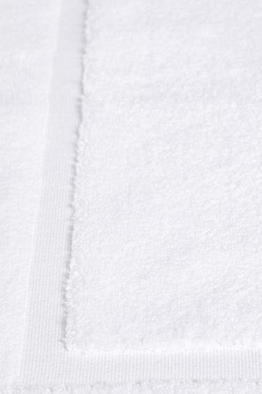 NON-SLIP SOFT TERRY BATH MAT - White by Zara